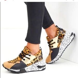 Steve Madden animal print shoes